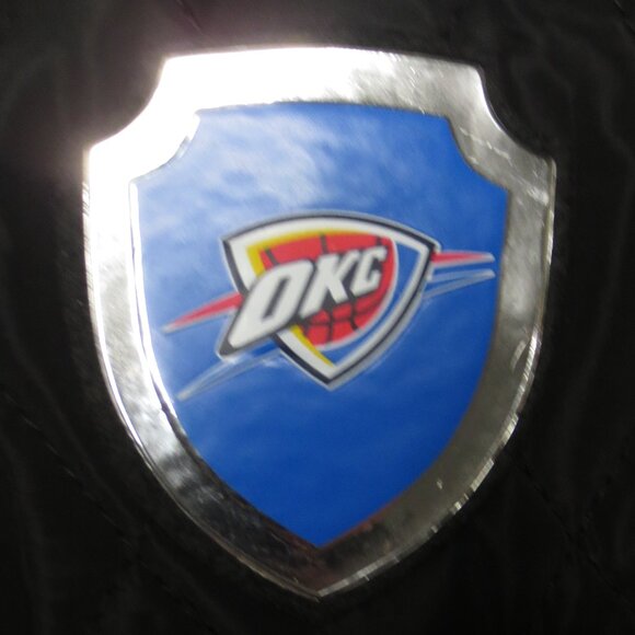 GAMEDAY womens VEST puffer BLACK gold OKLAHOMA CITY THUNDER SIZE XL - Picture 3 of 10